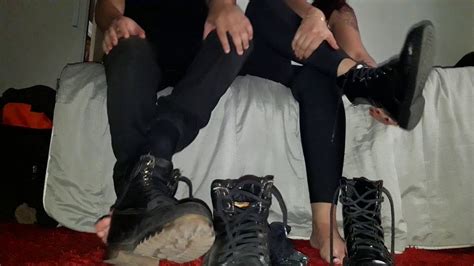 Sweaty Stinky Couple Feet Lick Our Boots Smell Our Socks Cheira Nosso Chul Delicioso Youtube