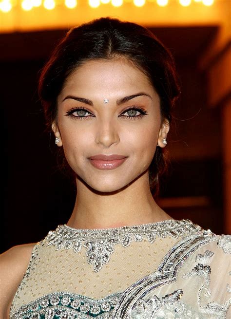 1000 Images About Bollywood Face Morphs On Pinterest Jasmine Mouths And Natural Makeup
