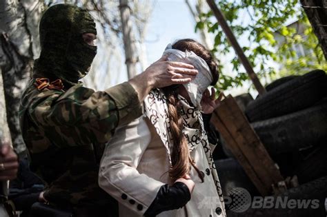 ウクライナ親露派が米記者拘束か米政府深く懸念 写真 枚 国際ニュースAFPBB News