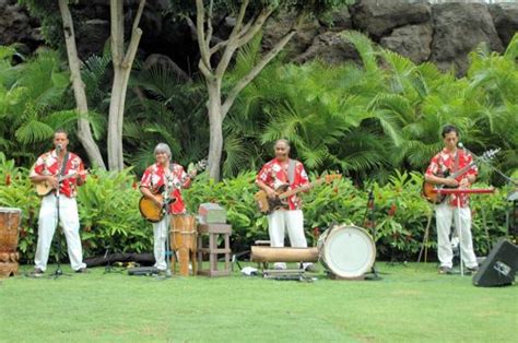 Hawaiian luau music  Hawaiian wedding, Hawaiian luau, Favorite vacation