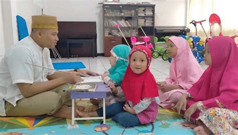 Belajar Mengaji Bersama Anak Anak Yayasan Sayap Ibu