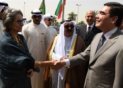 مرزوق الغانم حول رأي عدم تشكيل الحكومة خلال أسبوعين يعد مخالفة جسيمة لنصوص الدستور : كونا : رئيس جمهورية تركمانستان يزور المركز الأمريكاني الثقافي