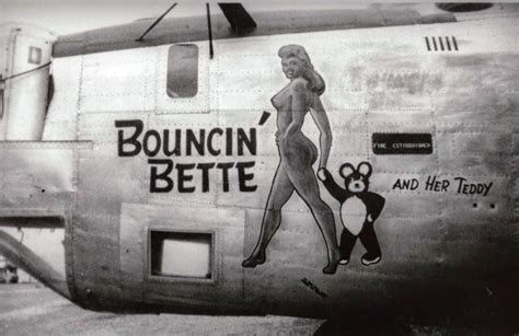 50 Vintage Photos Of Wonderful Military Aircraft Nose Art During World