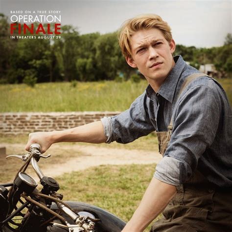 He is the son of elizabeth meakins, a psychoanalytic psychotherapist, author, and columnist joe's paternal grandfather is jonathan alwyn (the son of william alwyn and olive mary audrey pull). joe alwyn daily