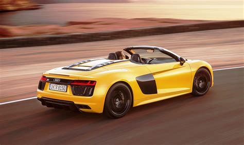 On that note, much as i dig the spyder experience, i'd be hard pressed to pick it over the coupe. 2017 Audi R8 Spyder V10 - World Debut in NYC