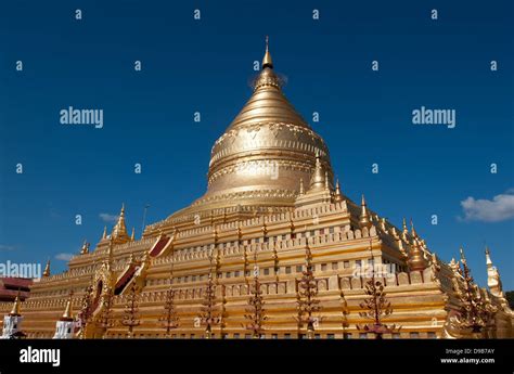 Shwezigon Pagoda Bagan Myanmar Stock Photo Alamy