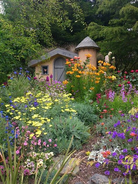 Cool The Cottage Garden 2022