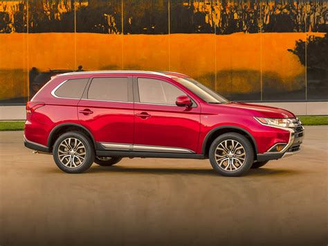 Search new & used 2018 mitsubishi outlander sport se for sale in your area. New 2018 Mitsubishi Outlander - Price, Photos, Reviews ...