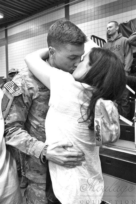 Military Homecoming Cant Wait For That First Hug And Kiss Cristo Jesus Soldiers Coming Home