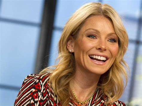 Kelly Ripa Says Shell Return To Live After Taking Time Off To P