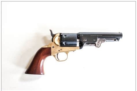 Revolver Pistolet Pietta Colt 36 6 Coups Cal 36 à Percussion