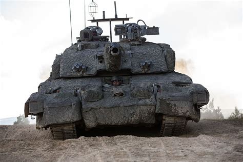 Tank Challenger 2 Video Photo Speed Armament Armor Engine