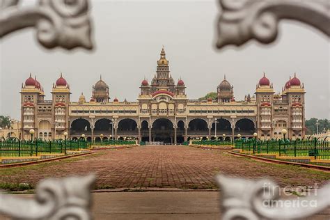 The Palace Of Mysore Is A Historical Palace In The City Of Mysor