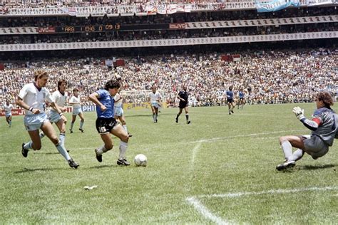 6 Facts About Iconic Football Moments Thatll Change The Way You See