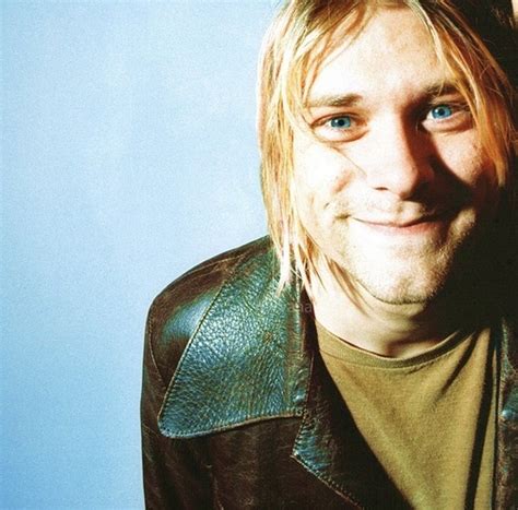 Cobain was born in aberdeen, washington, and helped establish the seattle music scene. kurt cobain | Kurt smiling! | M☺lly | Flickr
