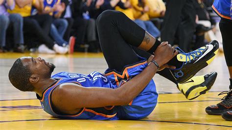 Kevin Durant Of Oklahoma City Thunder Exits With Sprained Right Ankle