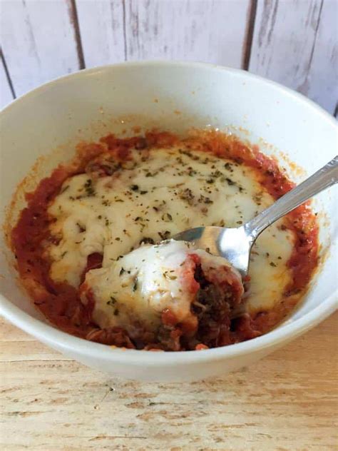 To bowl of melted mozzarella, add all crust ingredients and, using hands, knead. Pizza in a Bowl {Low Carb, THM-S} | My Montana Kitchen