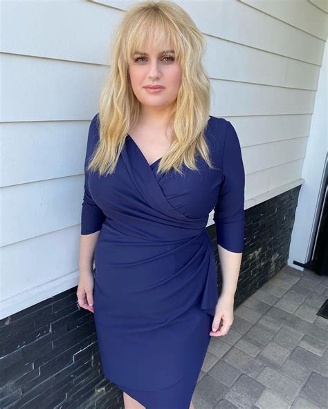 Earlier this year, rebel wilson shared that 2020 was going to be her year of health and she wanted to lose enough weight to get down to her goal of 165 pounds. Rebel Wilson Says She's 18 Pounds Away from Goal in 'Year ...