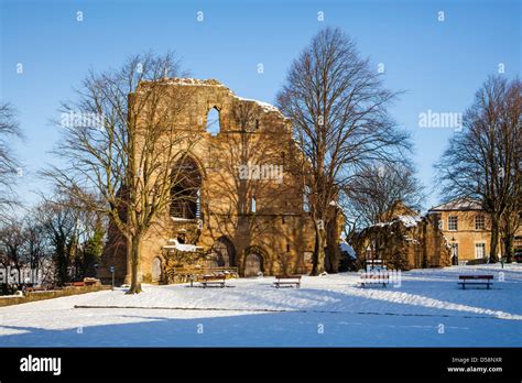 Knaresborough Castle Winter Snow Hi Res Stock Photography And Images