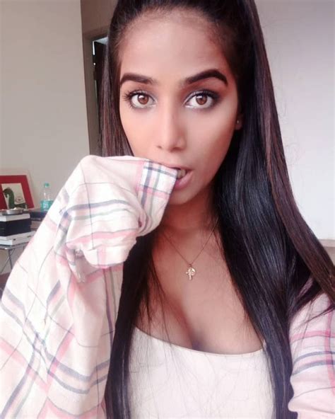 Poonam Pandey Sexy And Topless 46 Photos Thefappening
