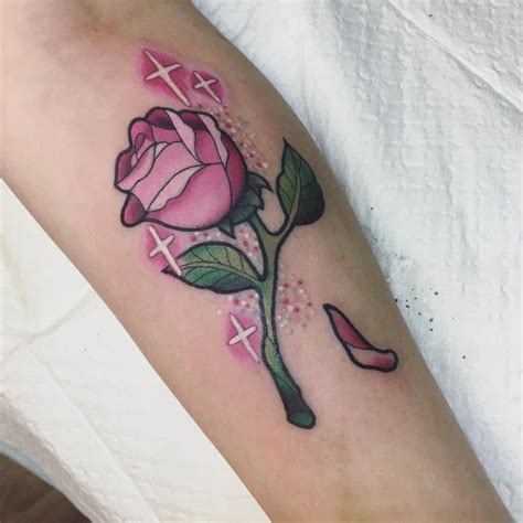 The rose appears in several issues as part of the west wing, although it doesn't have any major roles in the comics. Until the last petal falls... 💕 Beauty and the beast rose ...