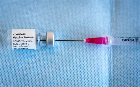 The adenovirus vector used in the experimental vaccine has been modified. Janssen-Vaccin : Janssen Vaccin Nederlands Nou Eigenlijk ...
