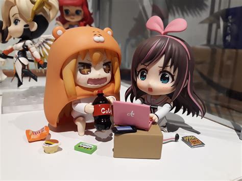 Virtual Youtuber training : r/AnimeFigures