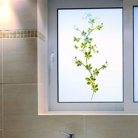 On aurait voulu qu'un stickers fenêtre trompe l'oeil soit vraiment plus original que celui avec la vue sur les champs de lavande ou la vue sur les cocotiers.et. Stickers Occultant Rideaux Branches avec Papillons - Brise ...