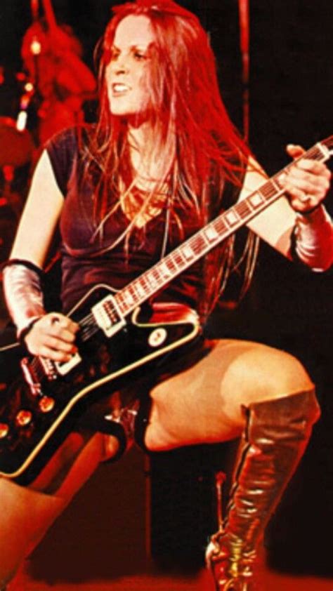 lita ford live 1977 female guitarist rock and roll girl female musicians