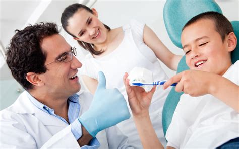 The Kid Dentist 6 Reasons To Bring Your Kids Early The Kid Dentist