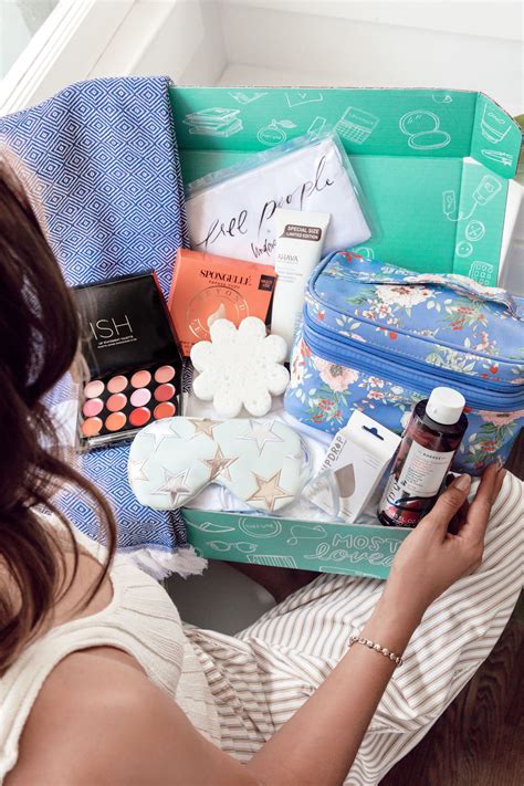 The Subscription Box You Need This Year Is FabFitFun Get Of Full Size Makeup Fashion