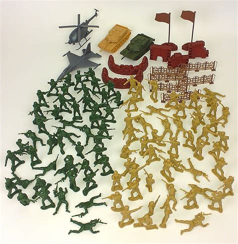 Elite Force Battle Group Army Men Play Bucket 120 Piece Military