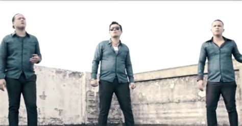 Maybe you would like to learn more about one of these? 30 Chord / Kunci Gitar lagu Batak Populer - Guratgarut