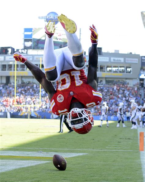 Watch Tyreek Hill Scores Third Td Does Backflip In End Zone