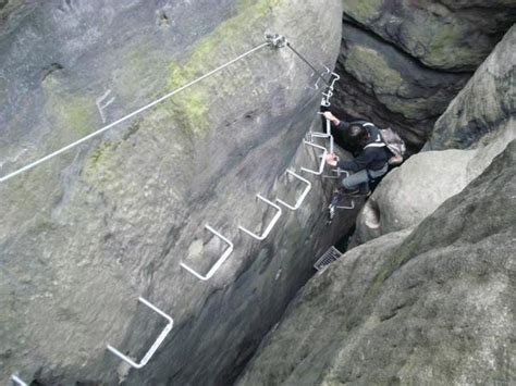 Das klettern wurde im laufe der zeit zu einem breitensport und die zunehmende zahl an kletterern, denen nur ein begrenztes felspotenzial zur verfügung steht, führt oft zu hoher nutzungsintensität. Outdoor Teambuilding Ideen - Sächsische Schweiz Aktiv ...