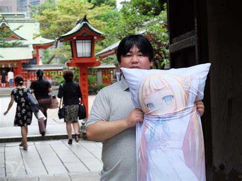 Otaku Dream This Smart Anime Body Pillow Responds To Your Caress Vondroid Community