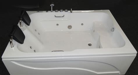 These are fully equipped with massage jets, air jets, lcd control system, hand held shower wand, fm radio, 2 soft padded waterproof. 2 PERSON Deluxe Computerized Whirlpool, Jetted Bathtubs ...