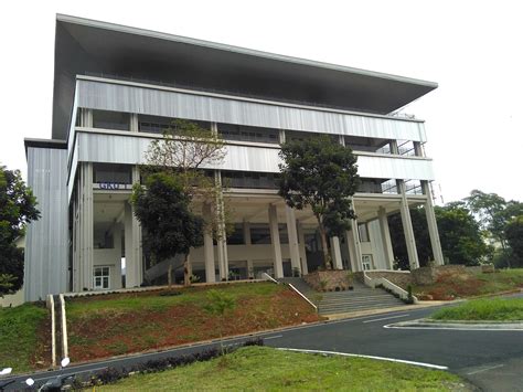 Gedung Kuliah Umum Direktorat Kampus Itb