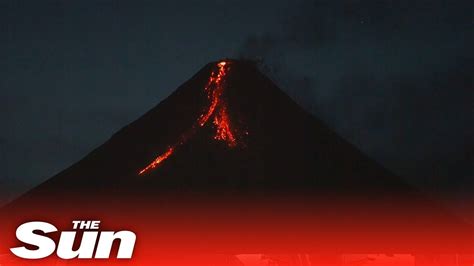 The Philippines Mount Mayon Volcano Erupts As Red Hot Lava Flows Youtube