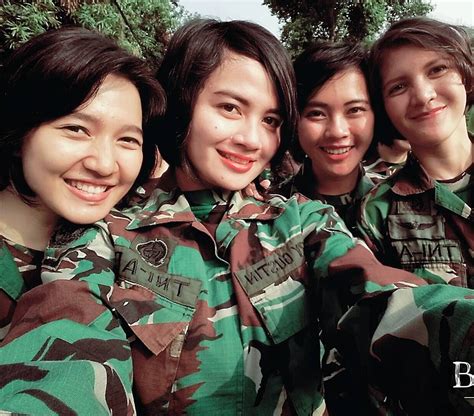 Indonesian Army Women 🇮🇩 Pejuang Wanita Pejuang Militer
