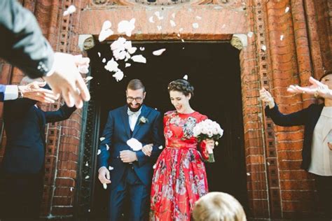 Forget White This Bride Wore A Red Dolce And Gabbana Dress To Her Milan Wedding Junebug Weddings