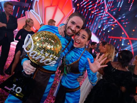 Pascal hens und ekaterina leonova sind die gewinner von «let's dance ». Let's Dance: Die Gewinner aller Staffeln von 2006 bis 2017 ...