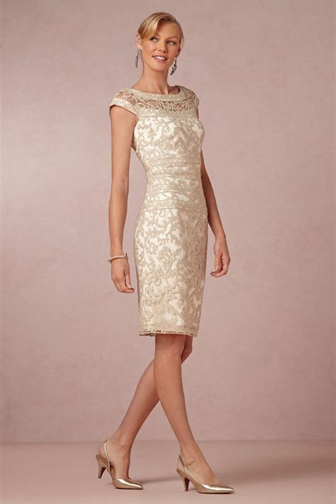 Champagne Short Straight Knee Length Godmother Wedding Party Dress