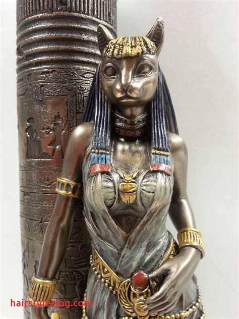 Египетская богиня кошка Бастет с изображениями Древнеегипетское