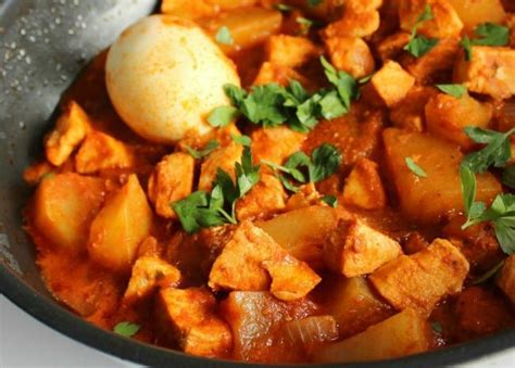 The stews, called wat, are typically made with vegetables and very spicy meat. 6 Easy Ethiopian Recipes to Make With One Simple Spice ...