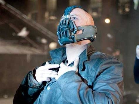 Bane Wasnt Christopher Nolans First Villain Choice In The Dark