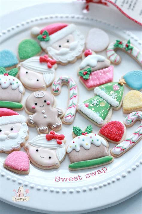 Here are the best christmas cookies decorations ideas for your inspiration. (Video) How to Decorate Simple Mini Christmas Cookies with ...