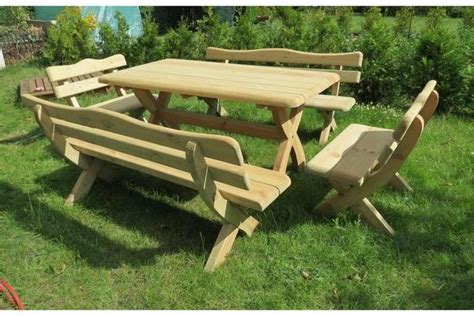 Holz sitzgruppe garten sowie referenzenes ist nicht notwendig, alle ihre sitze in richtung des fernsehers im wohnzimmer zu stellen. Holz-Sitzgruppe für den Garten Massivholz-Garnitur ...