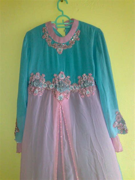 Asyik pakai kurung sama je gi pejabat gi majlis kawin, bosan husband tengok tau. Ummi R: Untuk Dijual: Jubah Moden Chiffon