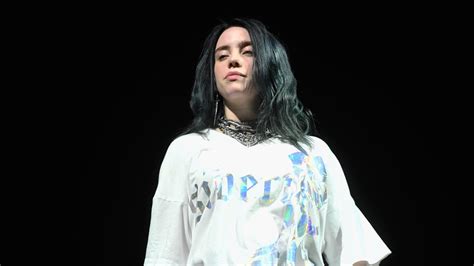 Tons of awesome billie eilish hd wallpapers to download for free. Billie Eilish Forgot Her Own Lyrics at Coachella and Was ...
